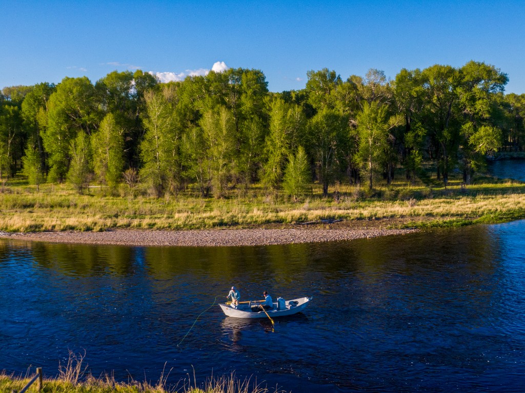 Saratoga WY Rivers Edge River Fishing