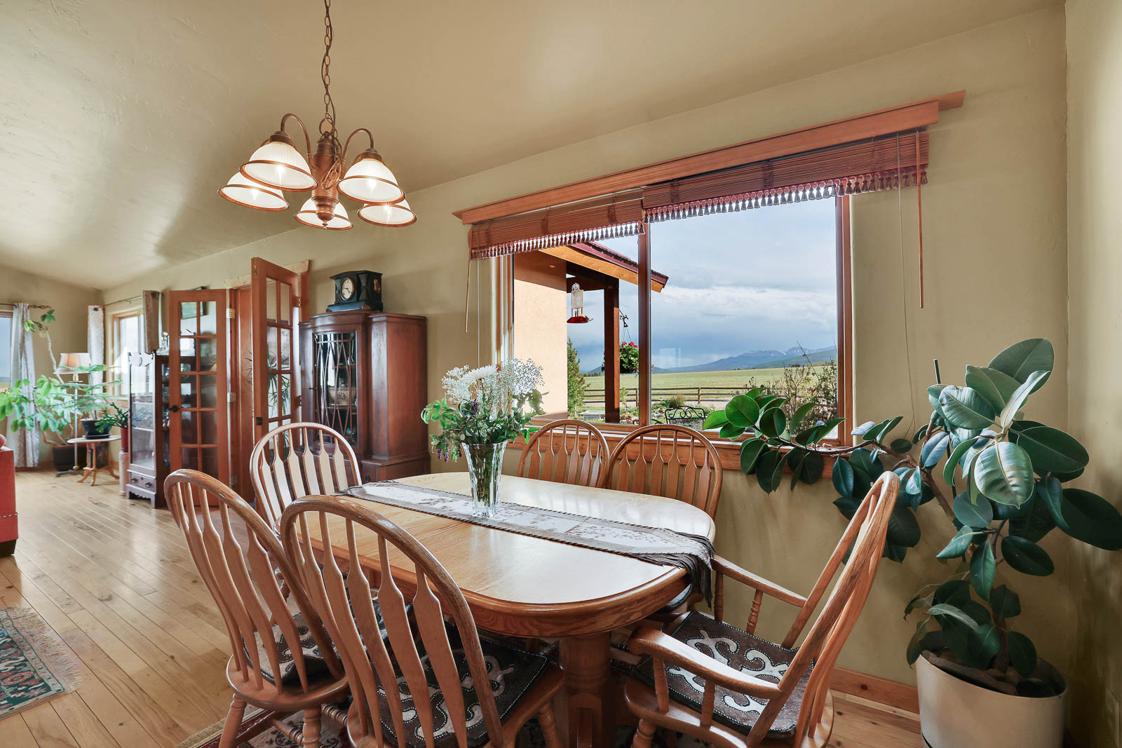 ranch in Colorado for sale house dining room