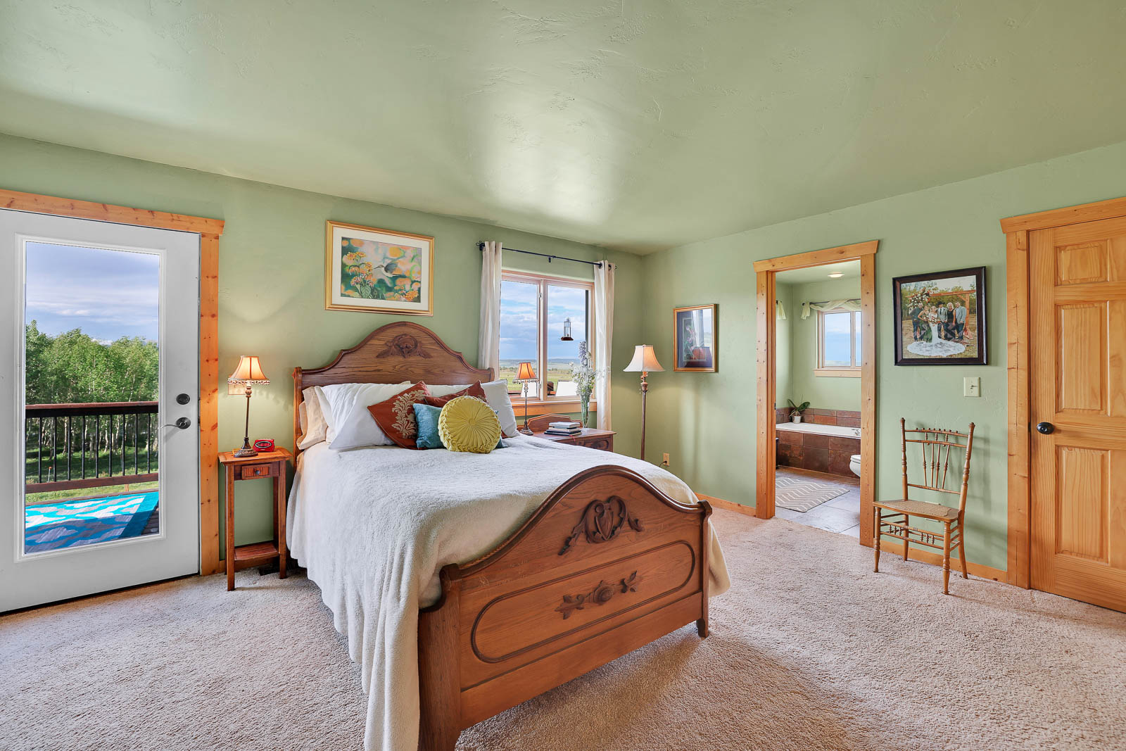 ranch in Colorado for sale master bedroom