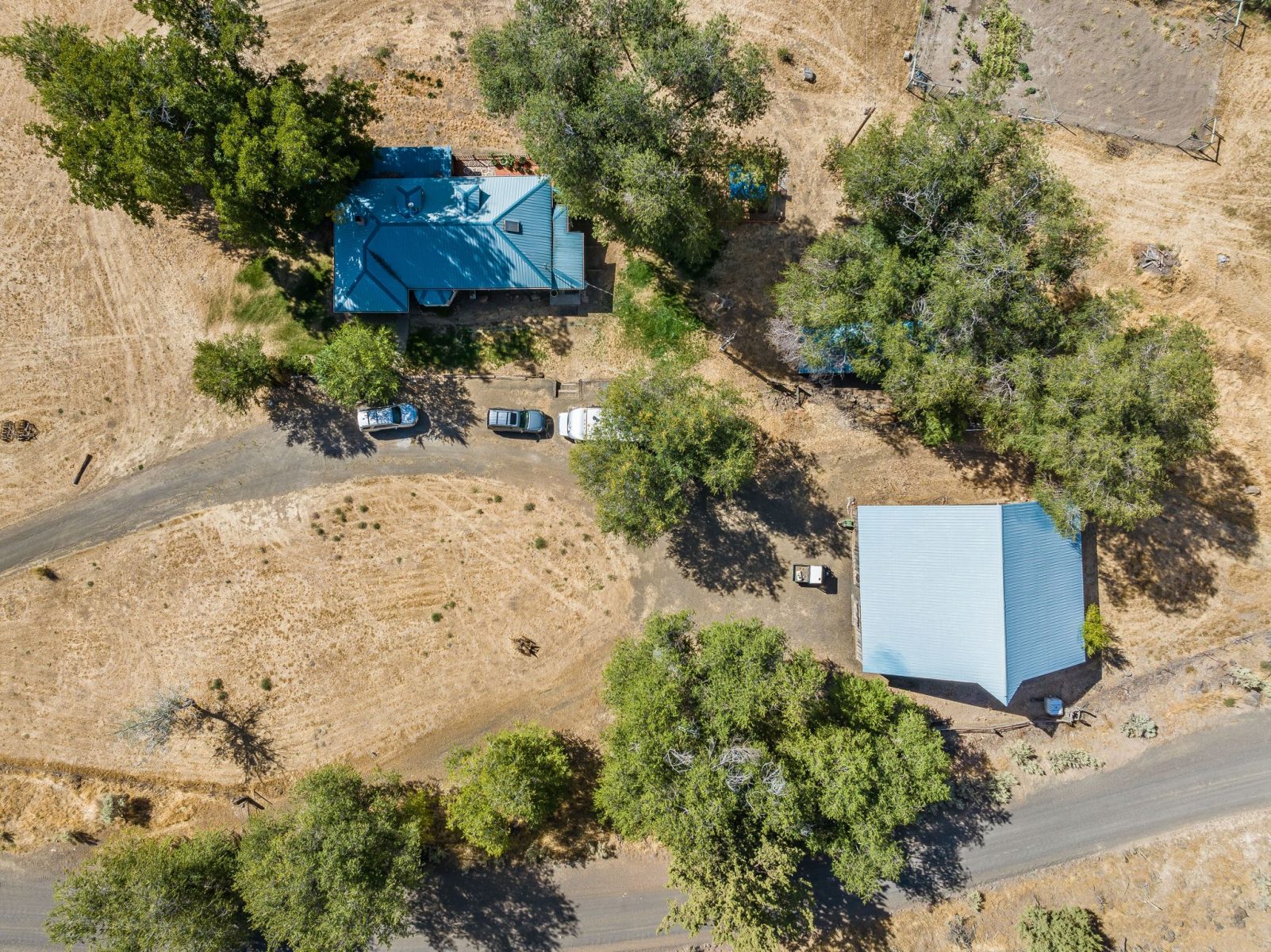 Seven_Springs_Butte_creek_aerial_house_view