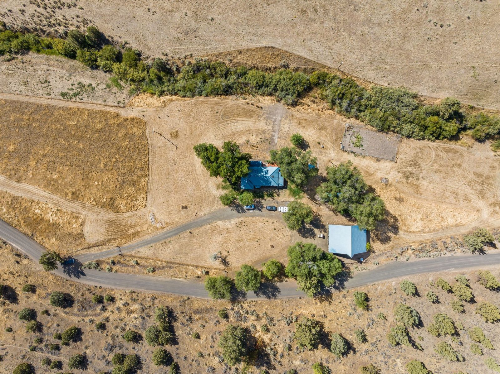 Seven_Springs_Butte_creek_aerial_building_view
