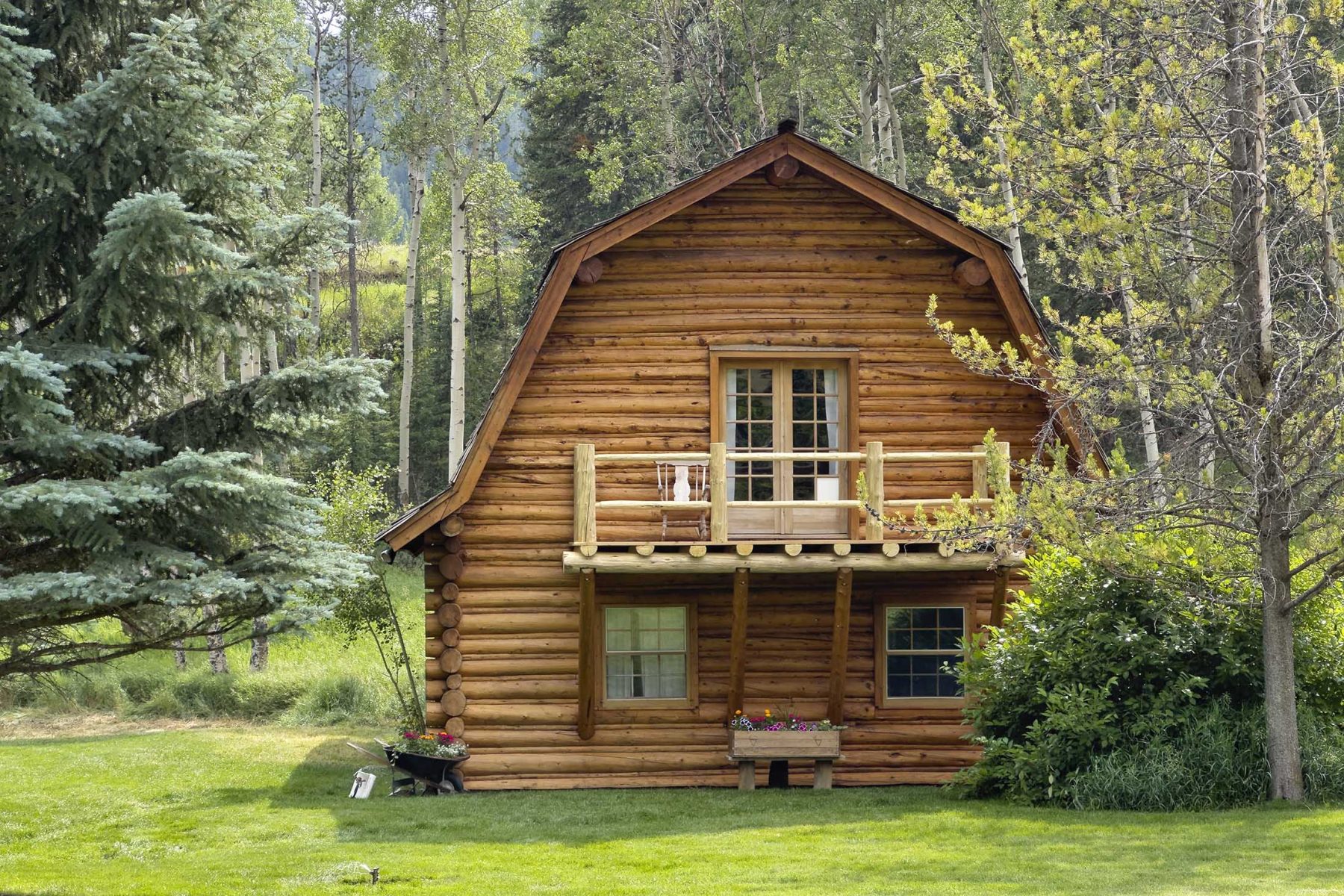 red_hills_ranch_jackson_hole_wyoming_bunkhouse