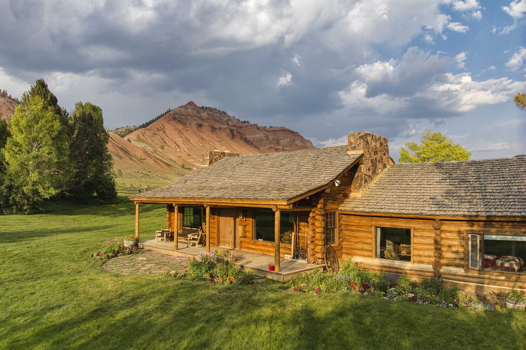 red_hills_ranch_jackson_hole_wyoming_cabin