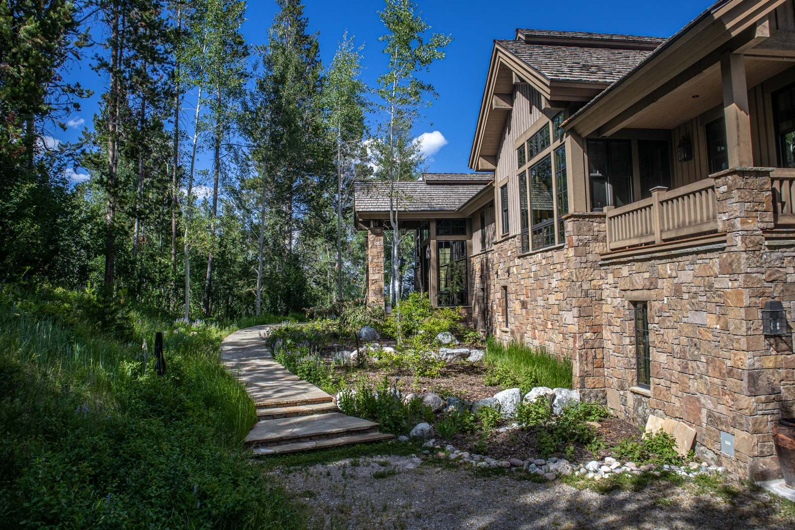 485-North-Fall-Creek-Jackson-Hole-Wyoming_pathway