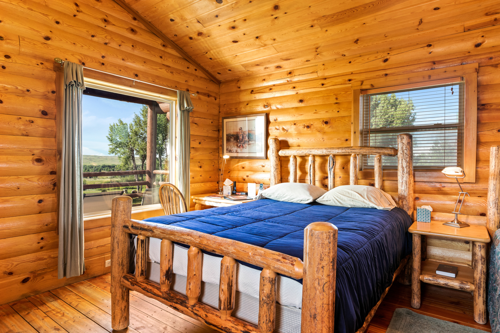guest cabin bed
