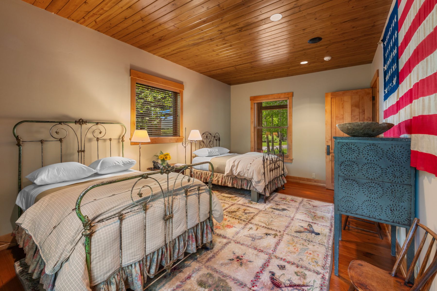 guest bedroom